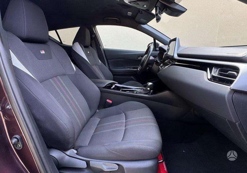 Toyota C-HR - 5