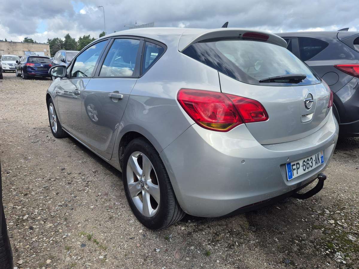 Opel Astra, 1.6 l., hatchback