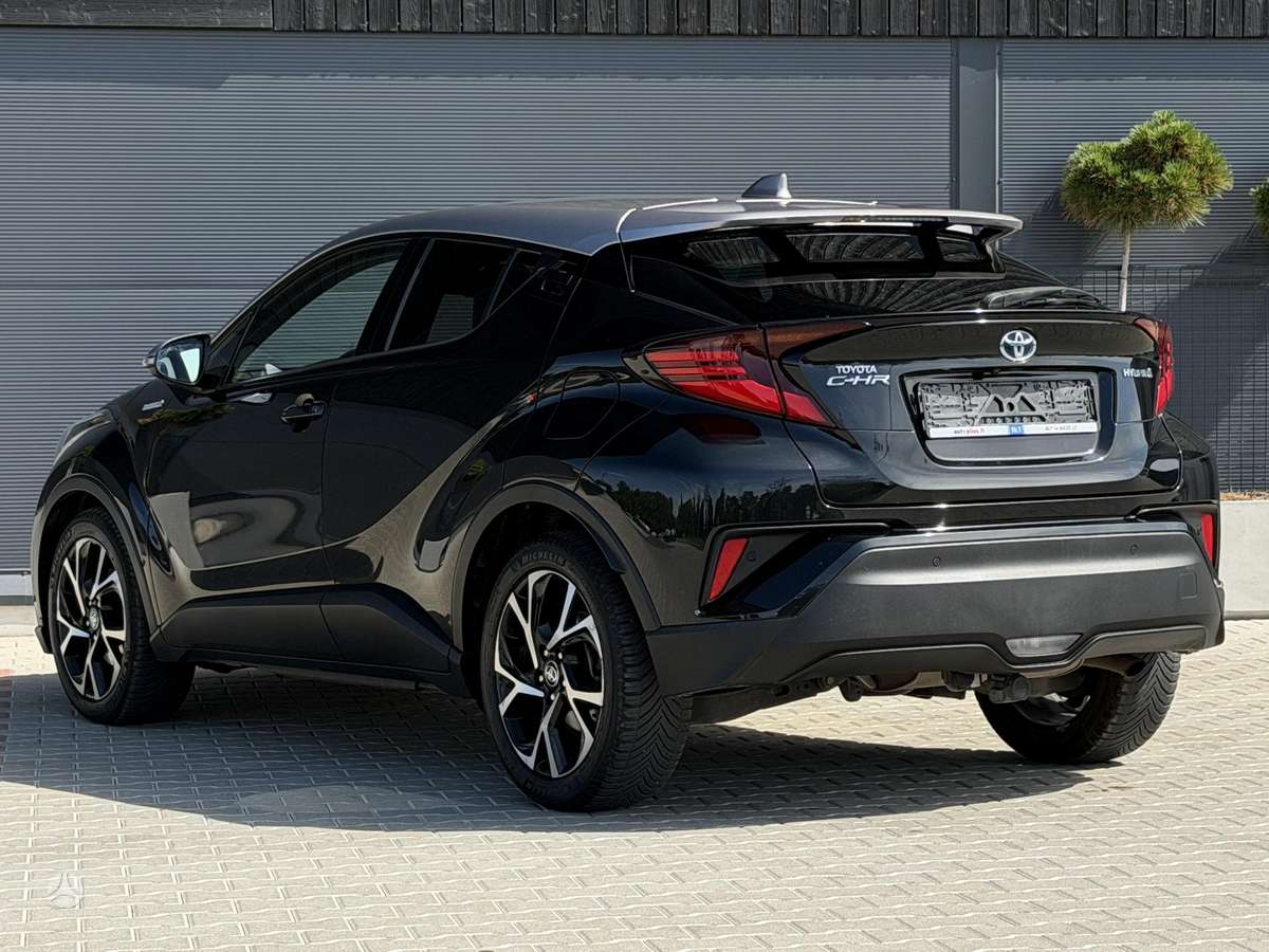 Toyota C-HR - 7