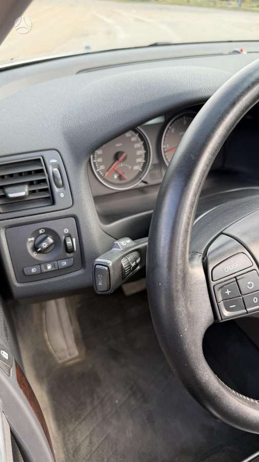 Volvo C70, 2.4 l., convertible