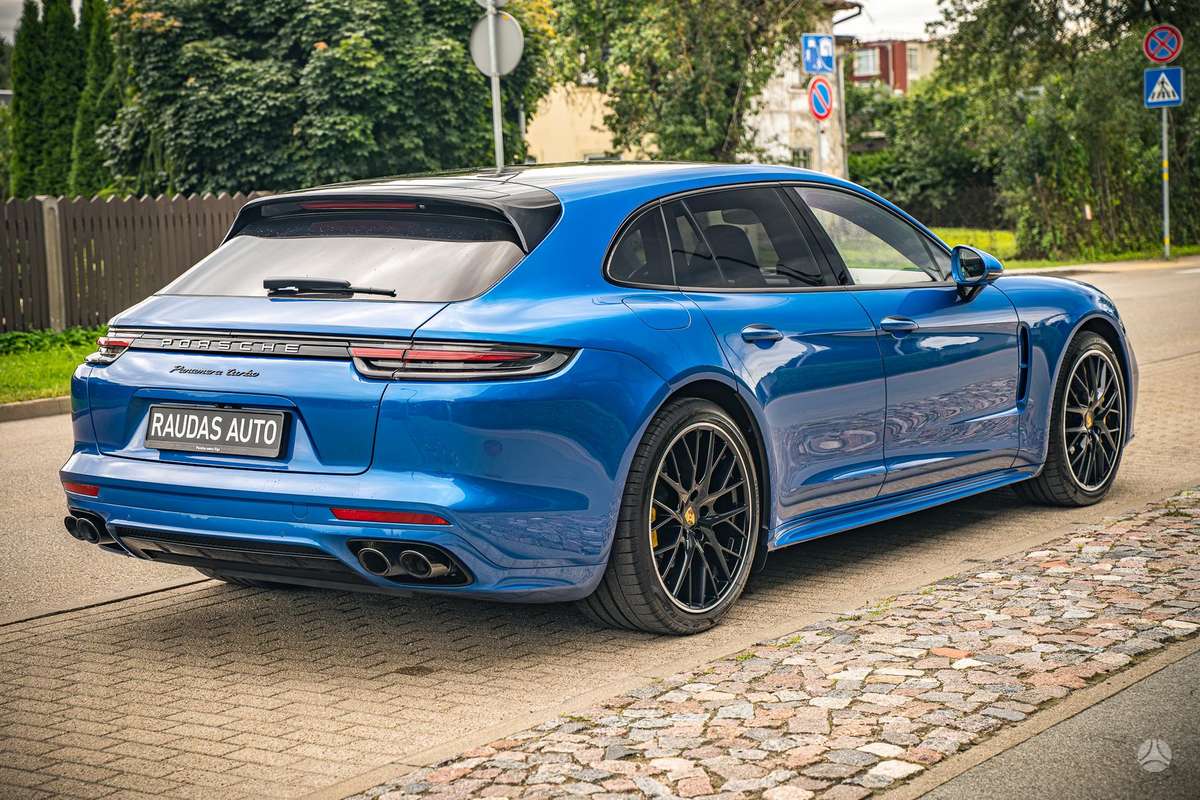 Porsche Panamera - 5