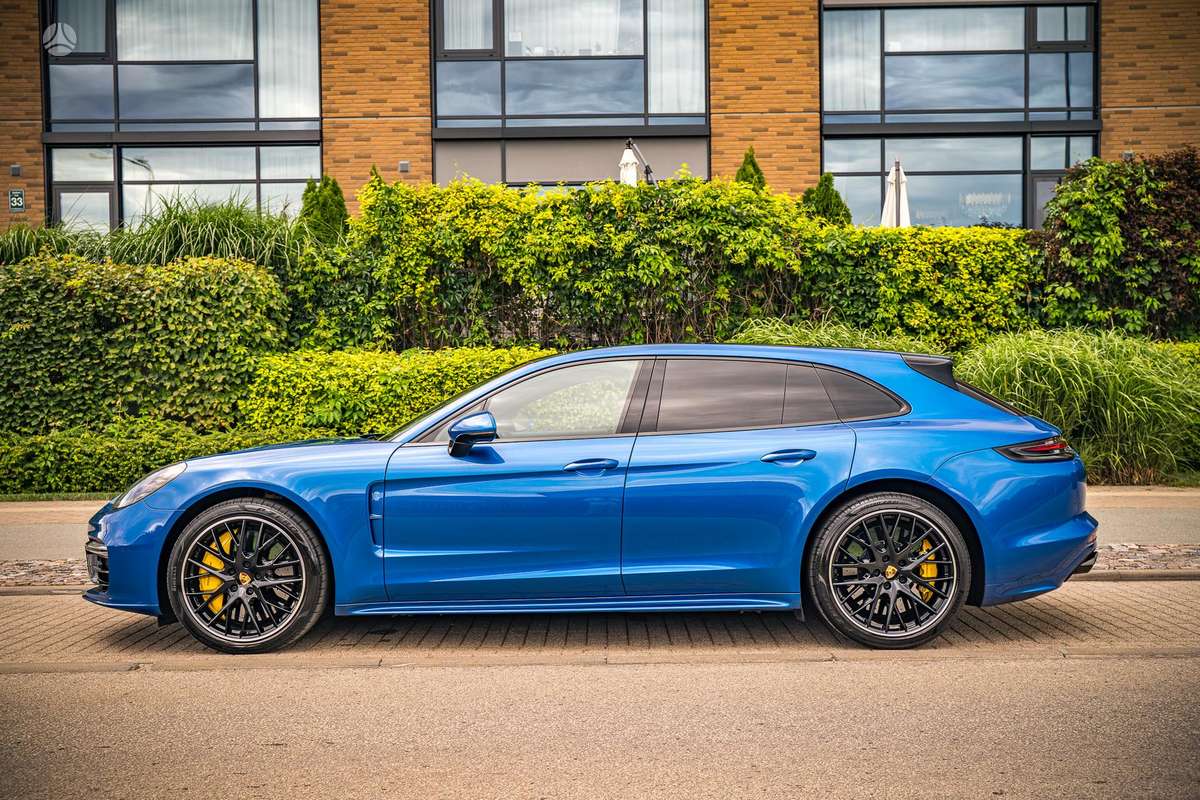 Porsche Panamera - 8