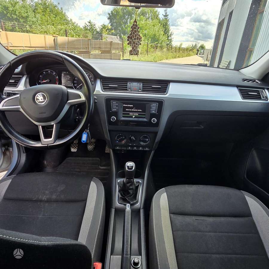 Skoda Rapid, 1.2 l., Хэтчбек