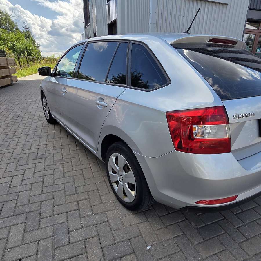 Skoda Rapid, 1.2 l., Хэтчбек
