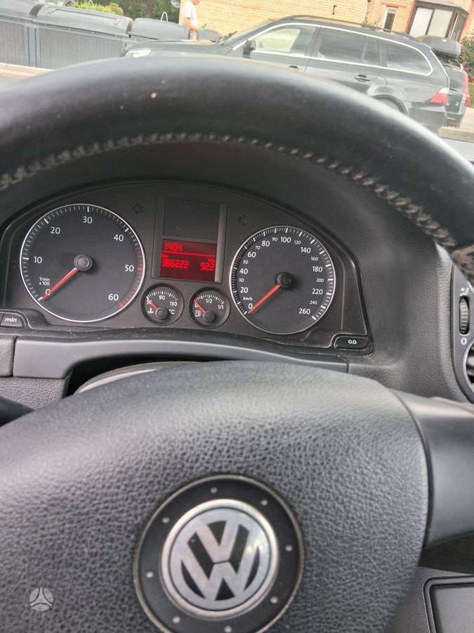 Volkswagen Golf Plus - 9