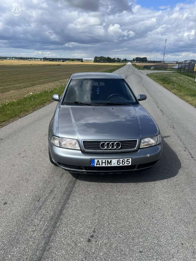 Audi A4, 1.9 l., Седан