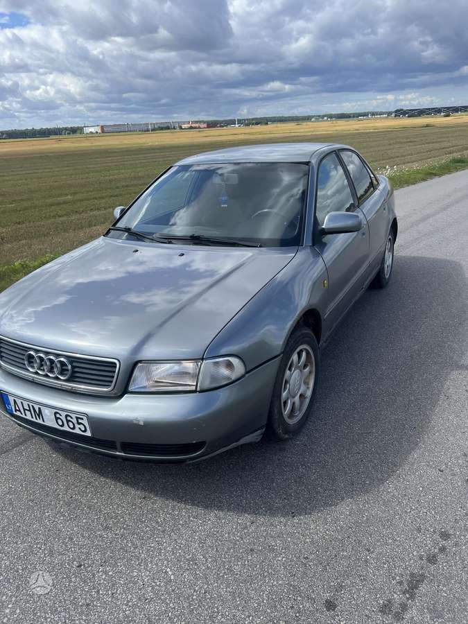 Audi A4, 1.9 l., Седан