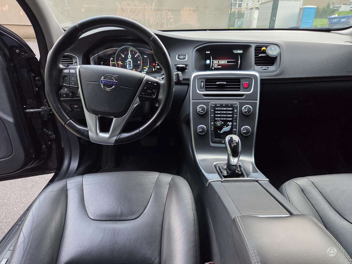 Volvo V60 - 10