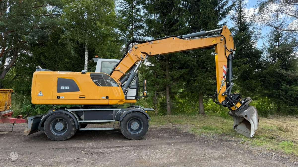 Liebherr A918 Litronic, ekskavatoriai
