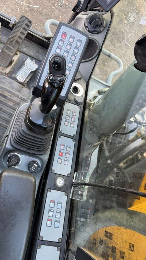 Liebherr A918 Litronic, ekskavatoriai