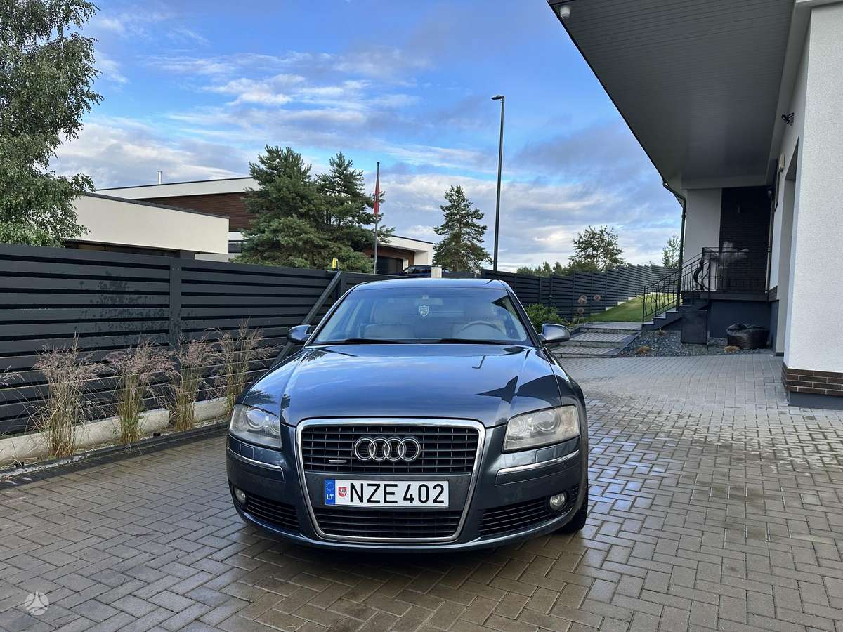Audi A8, 4.1 l., Седан