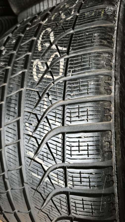 Pirelli P zero winter, зимние 285/30 R22