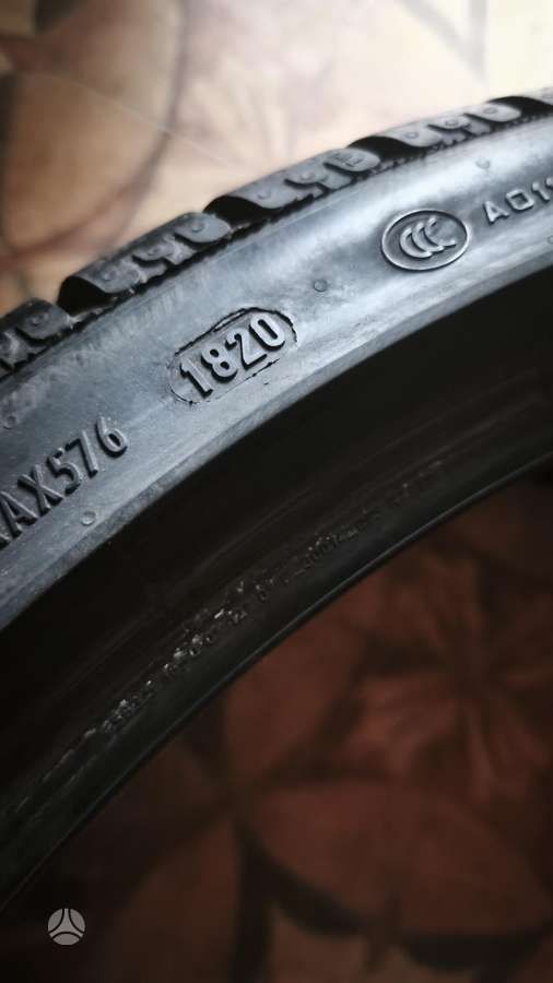Pirelli P zero winter, зимние 285/30 R22
