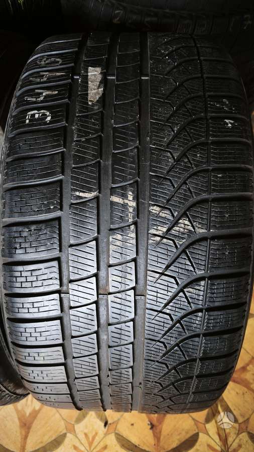 Pirelli P zero winter, žieminės 285/30 R22