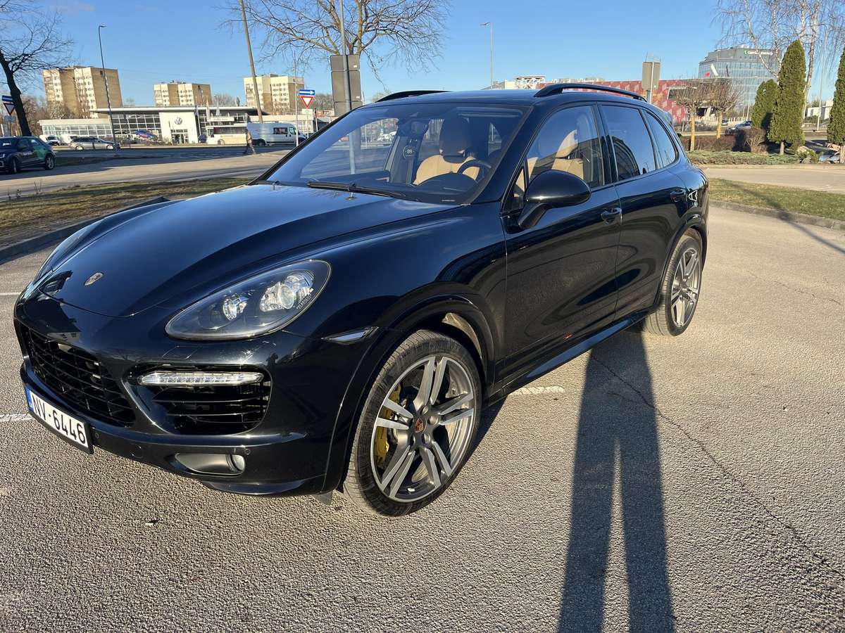 Porsche Cayenne - 3