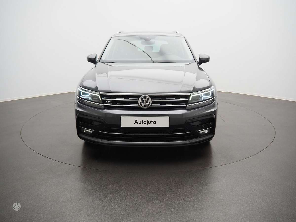 Volkswagen Tiguan - 2