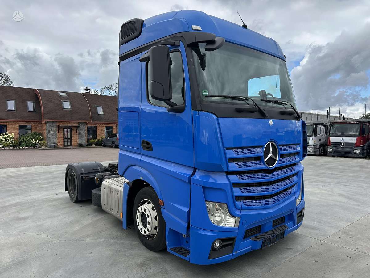 Mercedes-Benz Actros, double sleeper