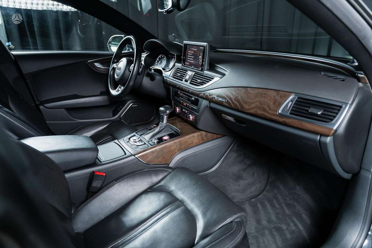 Audi S7, 4.0 l., Седан