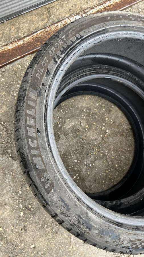 Michelin Pilot Sport EV, summer 255/40 R20