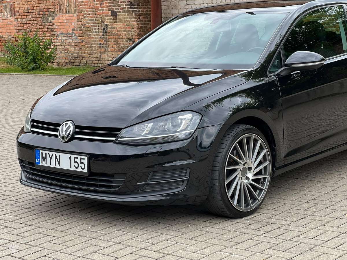 Volkswagen Golf - 4
