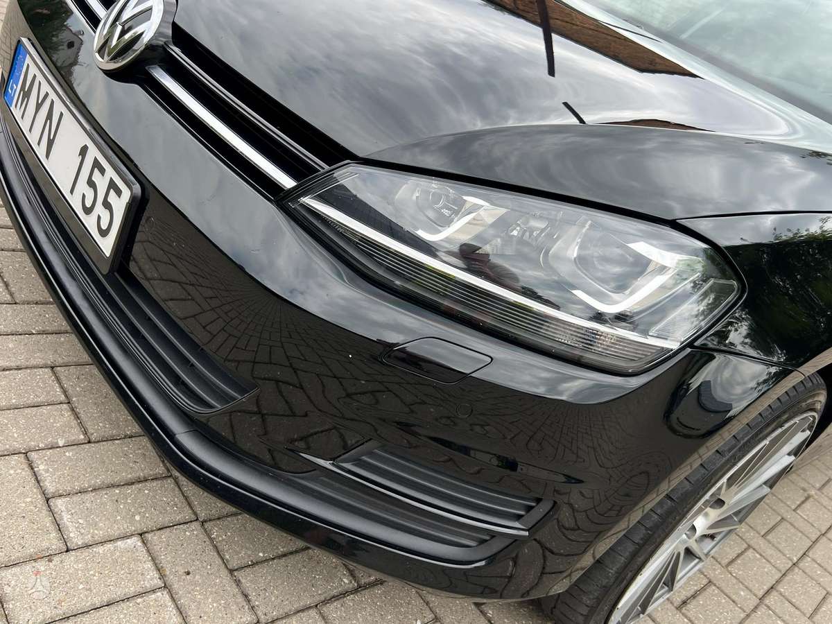 Volkswagen Golf - 5