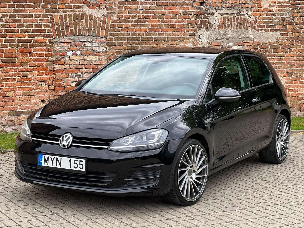 Volkswagen Golf - 10