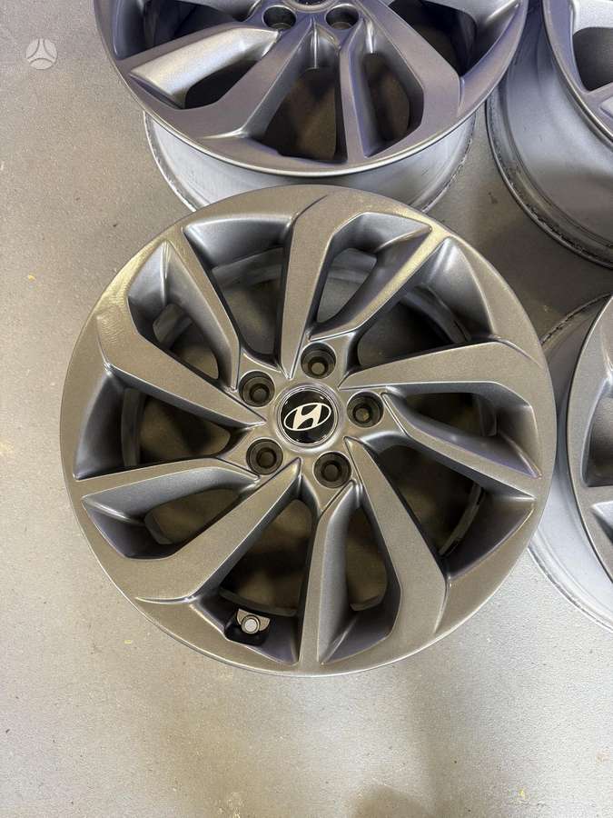 Hyundai, light alloy, R17