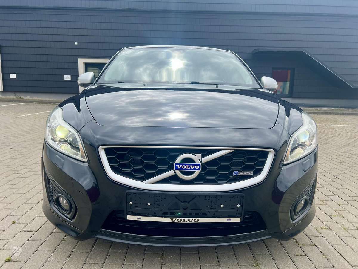 Volvo C30, 1.6 l., hatchback