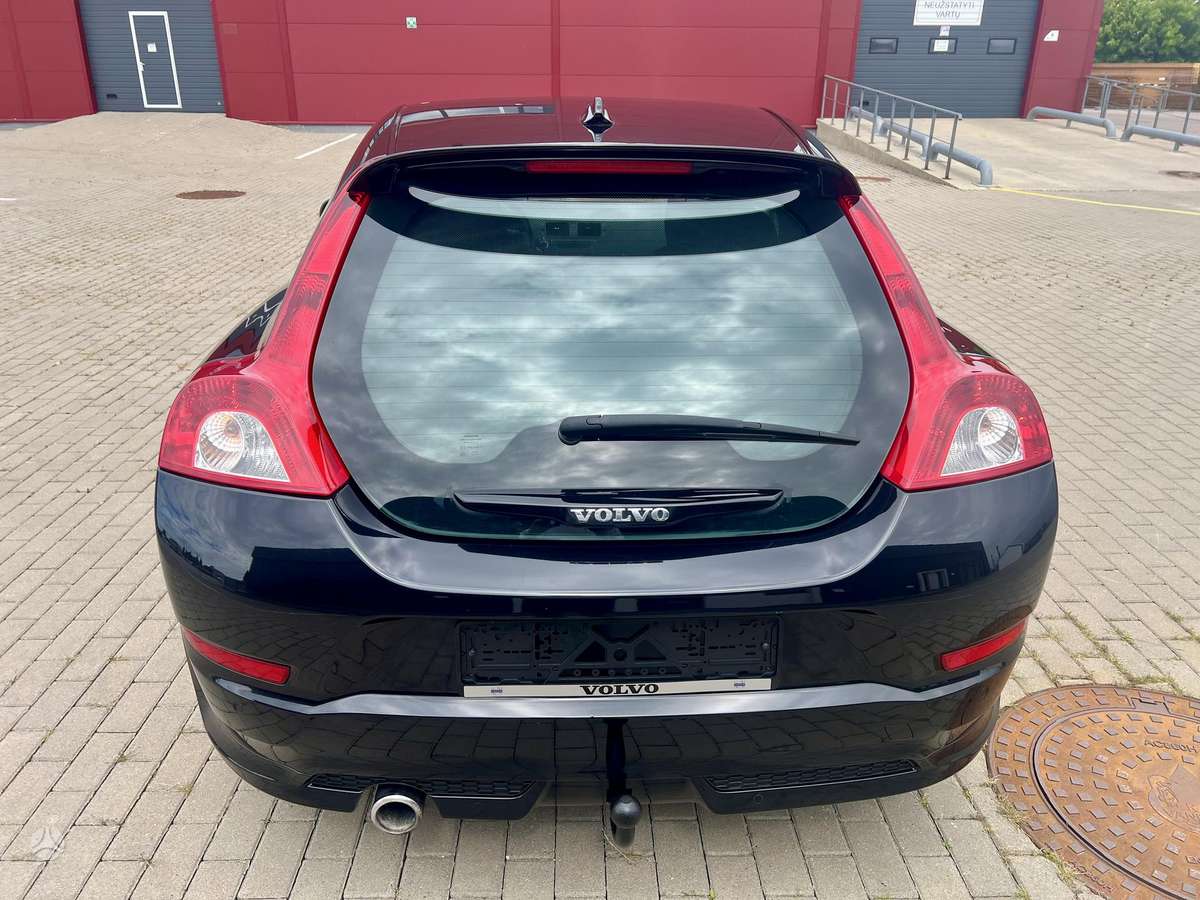 Volvo C30, 1.6 l., hatchback