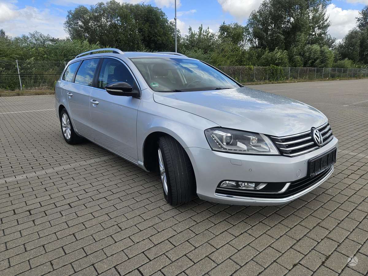 Volkswagen Passat - 2