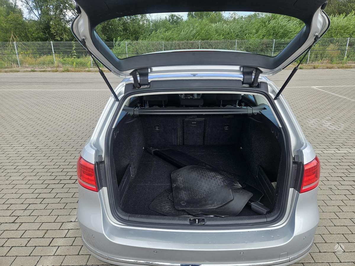 Volkswagen Passat - 5