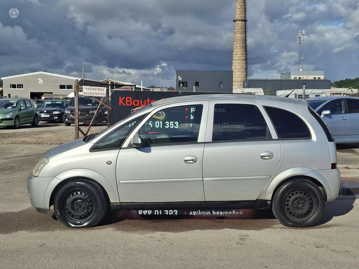 Opel Meriva, Хэтчбек