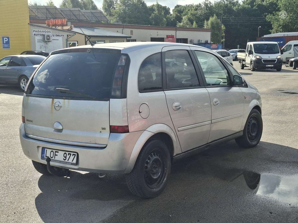 Opel Meriva, Хэтчбек