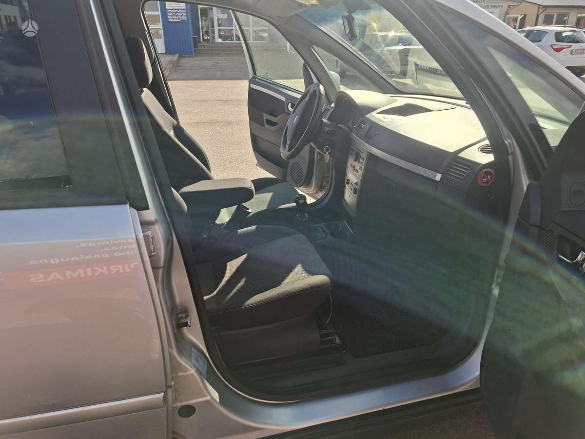 Opel Meriva, hatchback
