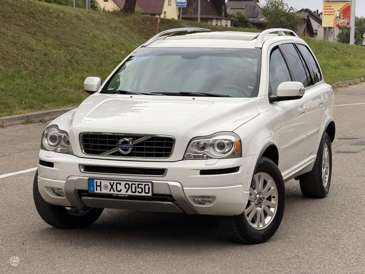Volvo XC90 - 1