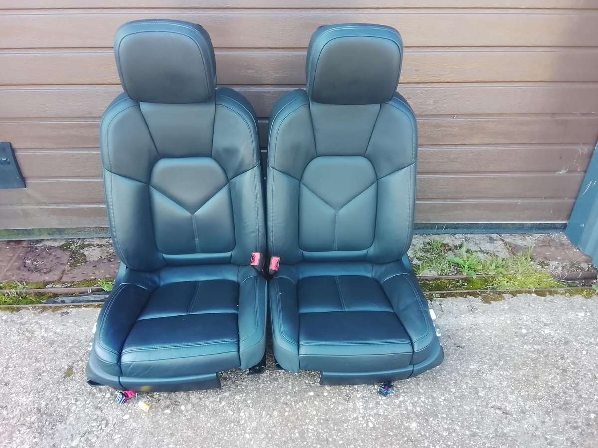 Porsche Macan durų apmušalai, sėdynės