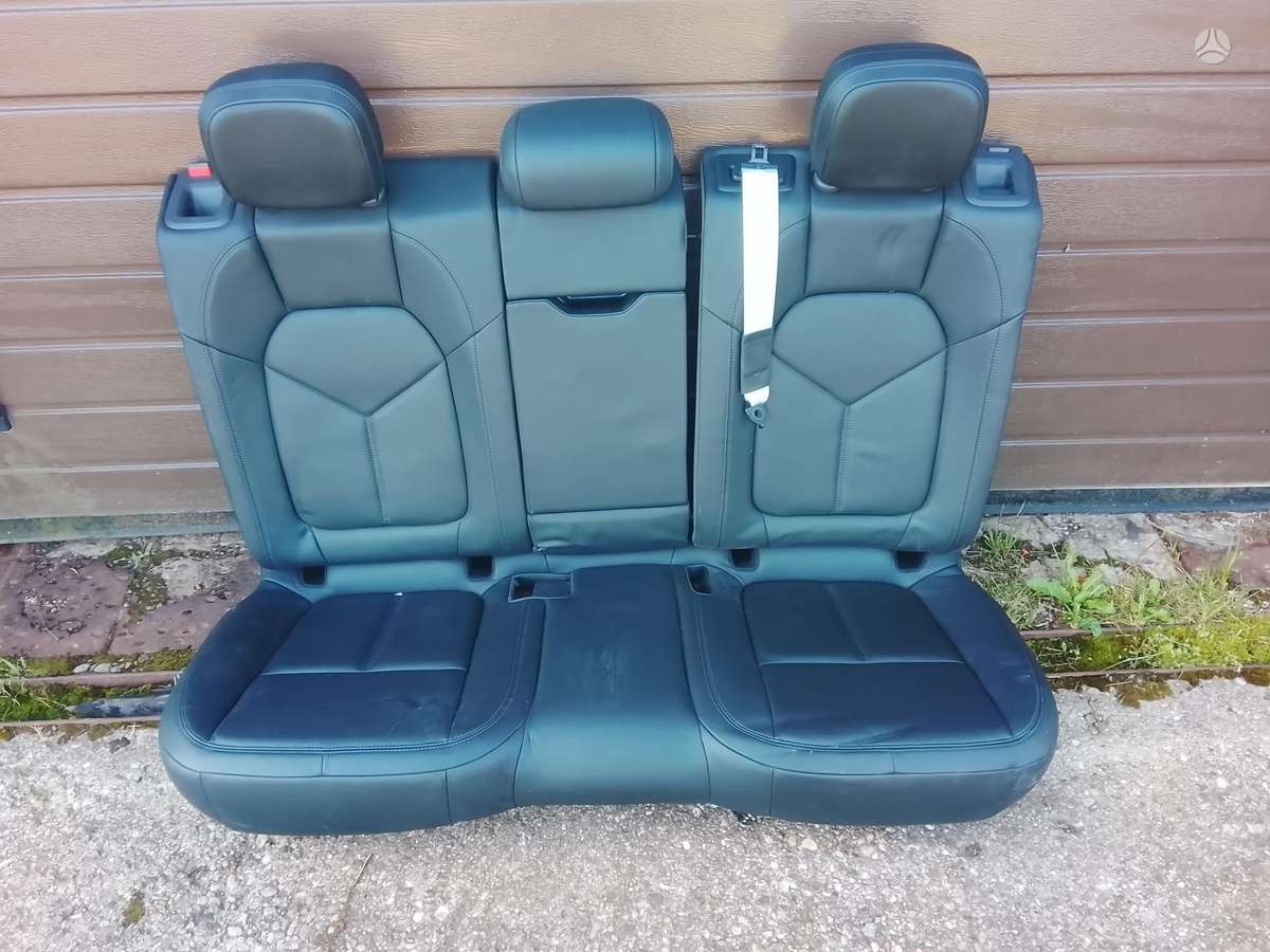 Porsche Macan durų apmušalai, sėdynės