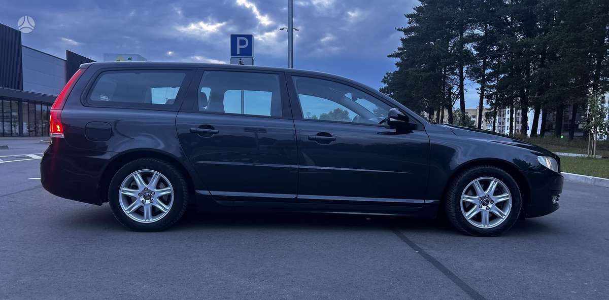 Volvo V70, 2.0 l., Универсал