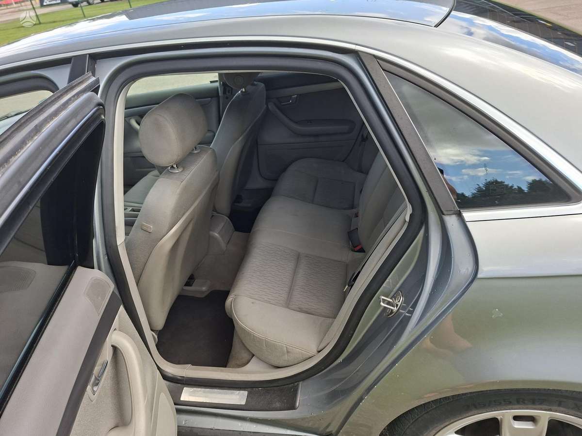 Audi A4, 2.0 l., Седан