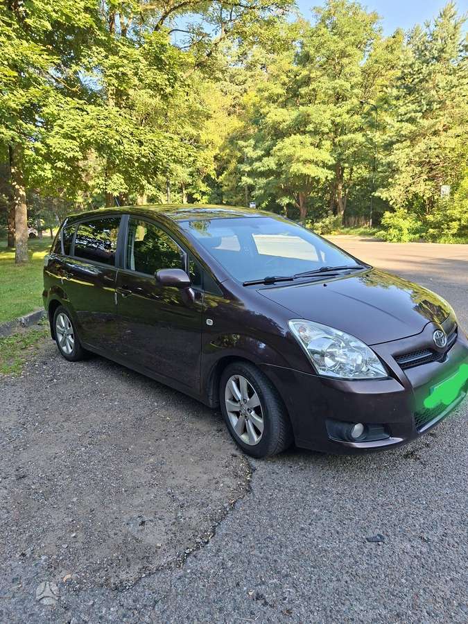 Toyota Corolla Verso - 2
