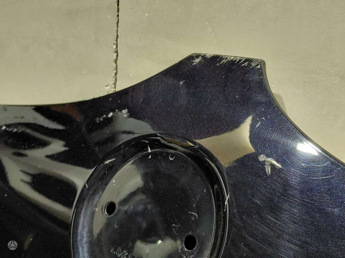 BMW X3 hood (front, rear)