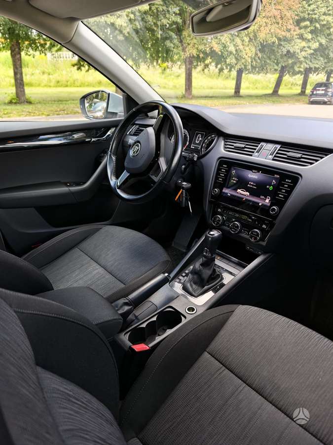 Škoda Octavia - 12