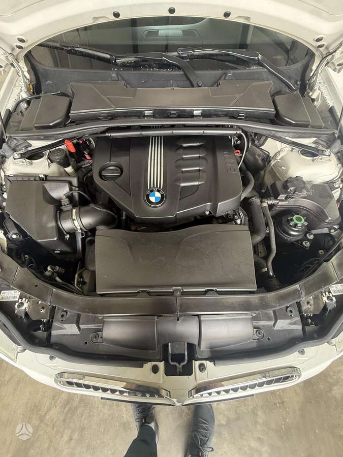BMW 320, 2.0 l., universalas