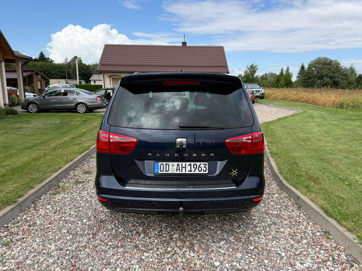 Seat Alhambra, 2.0 l., Минивэн