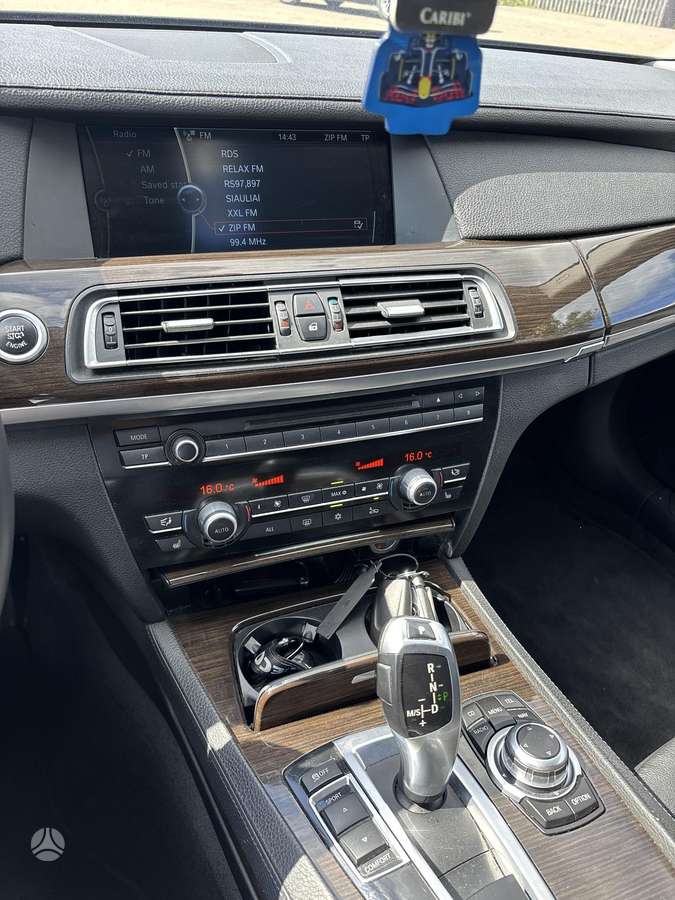 BMW 730, 3.0 l., Седан