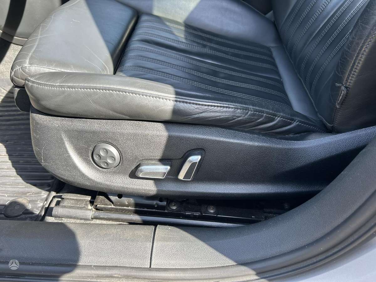 Audi A6, 3.0 l., universalas