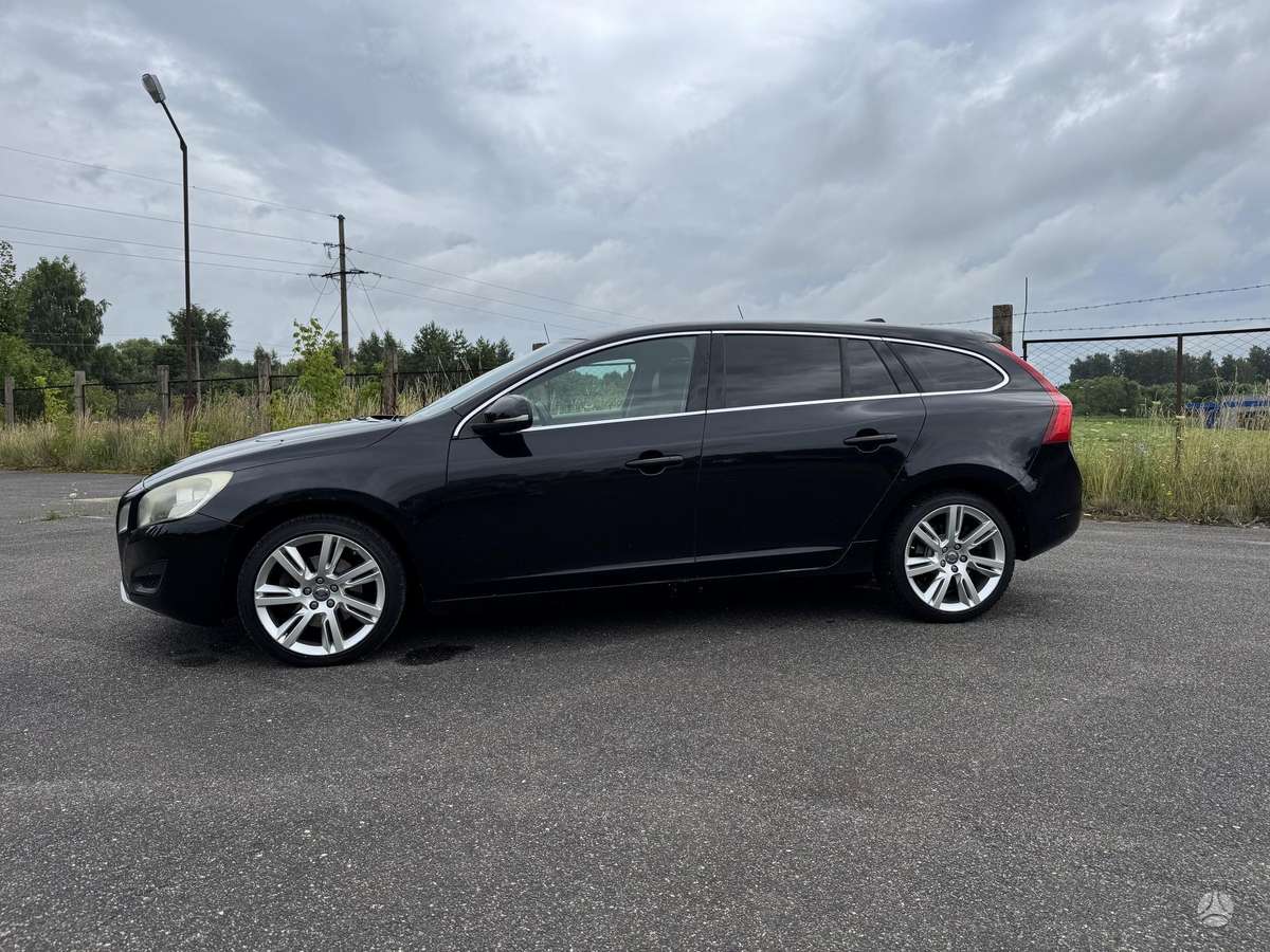 Volvo V60, 2.0 l., universalas