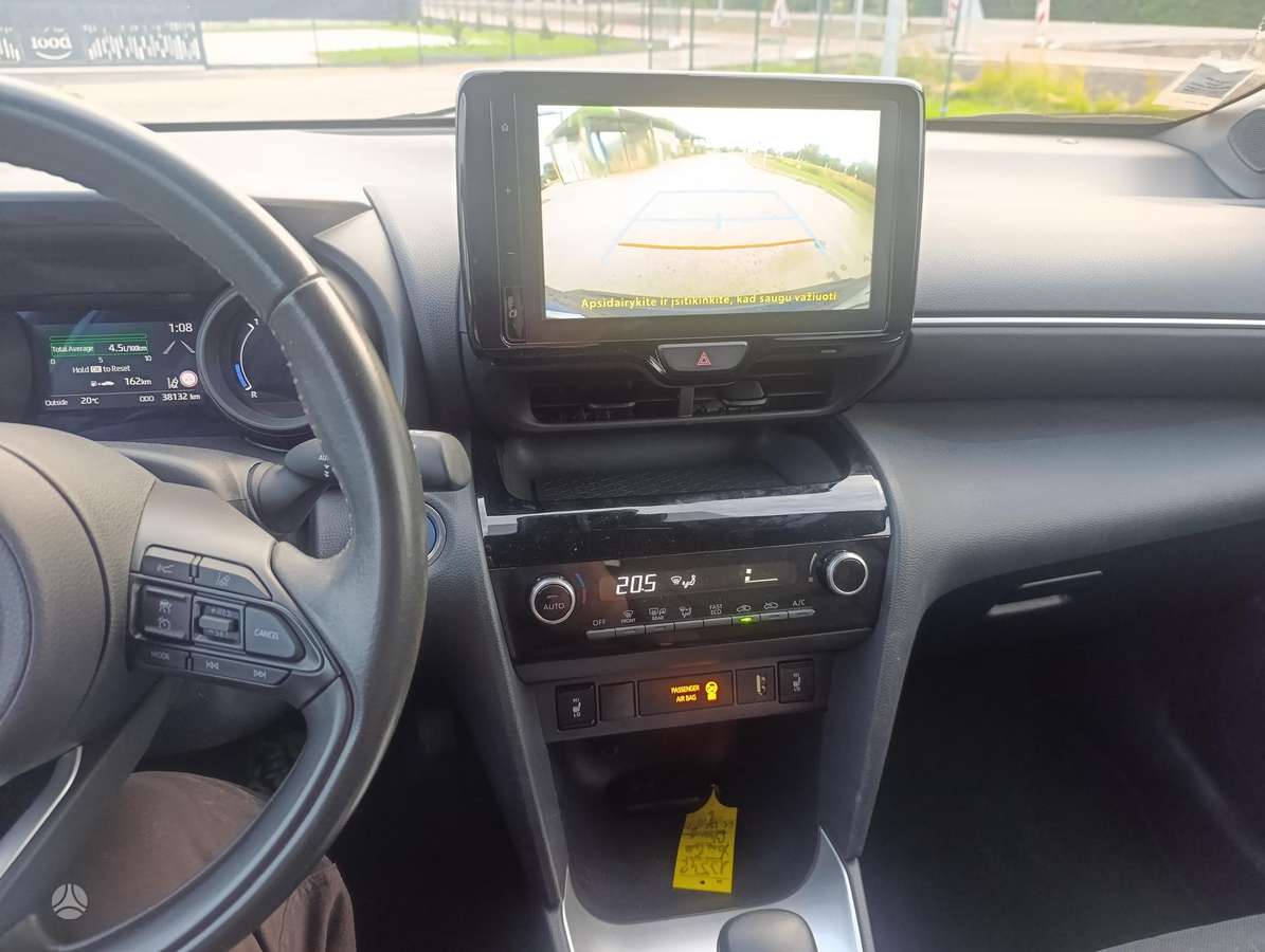 Toyota Yaris Cross - 9