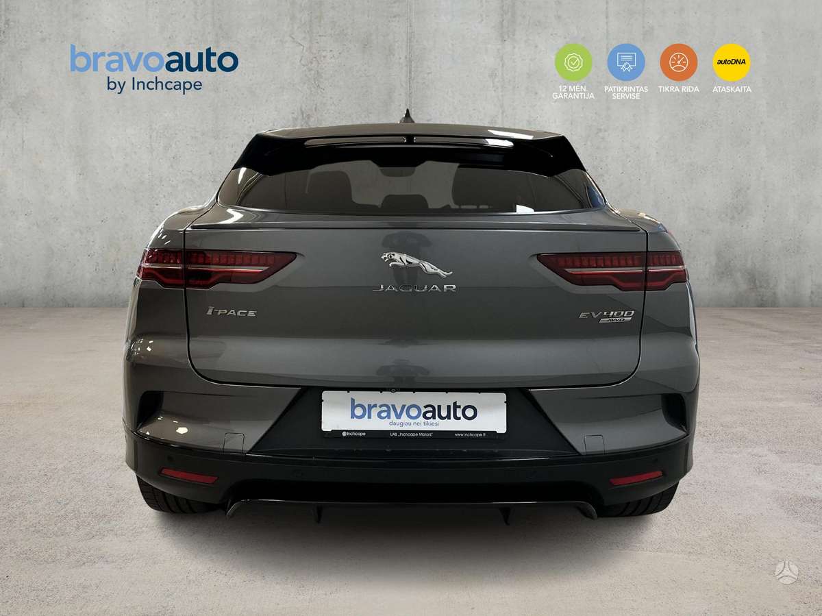 Jaguar I-Pace, off-road / crossover