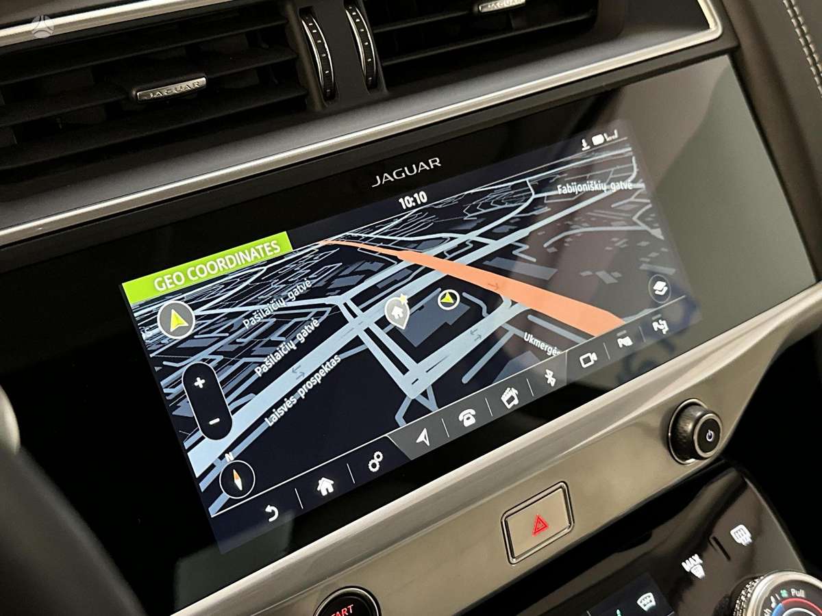 Jaguar I-Pace, Внедорожник / Кроссовер